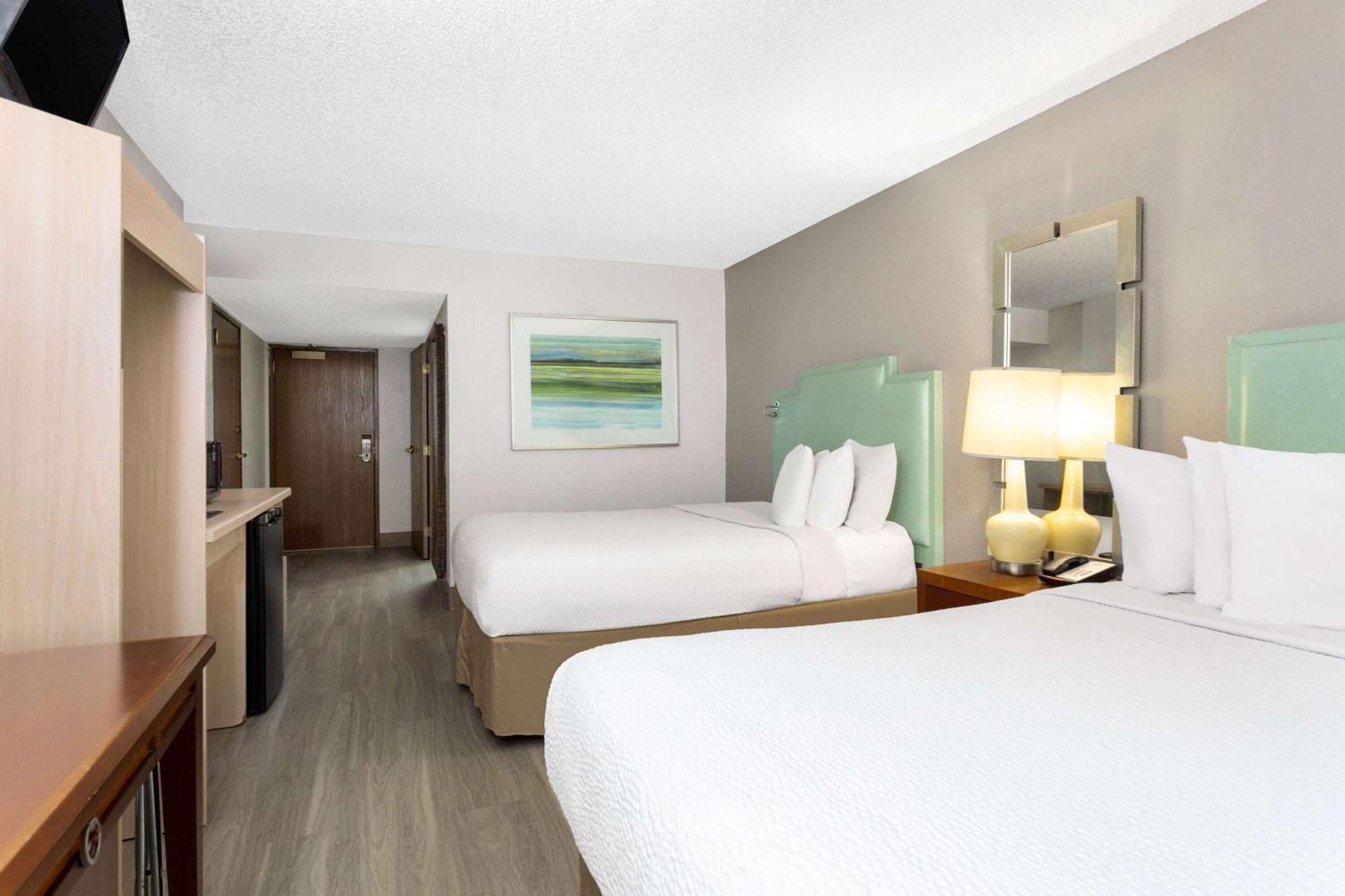 Baymont By Wyndham Orlando-International Dr-Universal Blvd Bagian luar foto